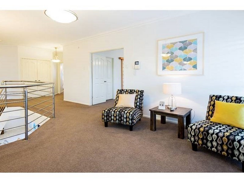 38 Woodland Street, Carindale QLD 4152