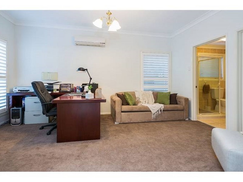 38 Woodland Street, Carindale QLD 4152