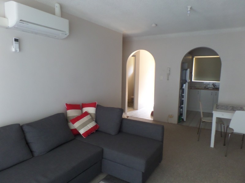 2/27 Pine Street, Bulimba QLD 4171