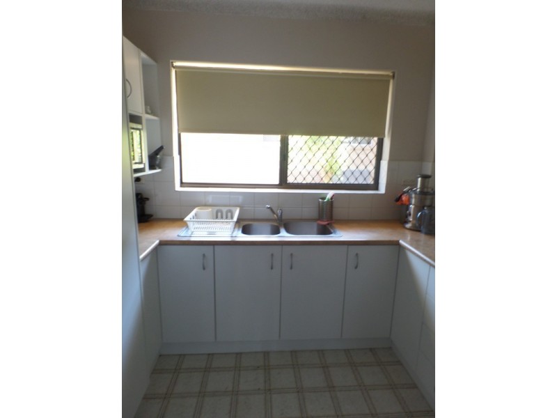 2/27 Pine Street, Bulimba QLD 4171