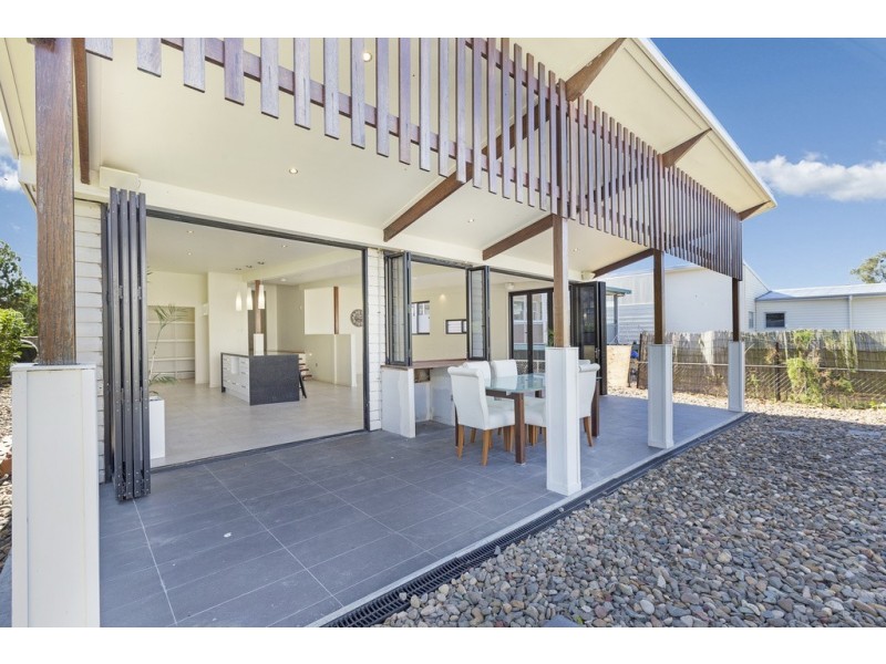 115 Bennetts Road, Norman Park QLD 4170