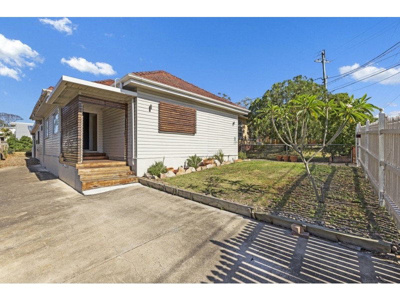 115 Bennetts Road, Norman Park QLD 4170