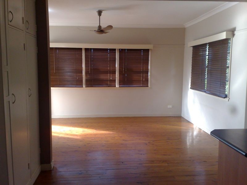 27 Eleanor Street, Carina QLD 4152