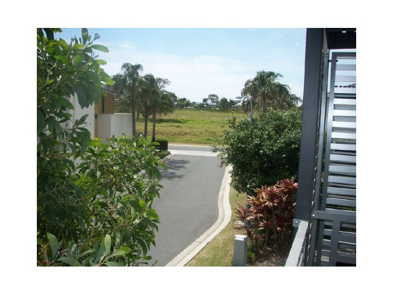 27 Rosewood Place, Murarrie QLD 4172