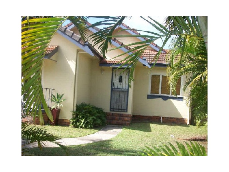 229 Agnew Street, Seven Hills QLD 4170