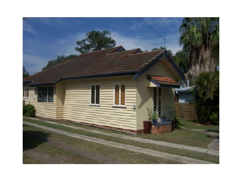 229 Agnew Street, Seven Hills QLD 4170