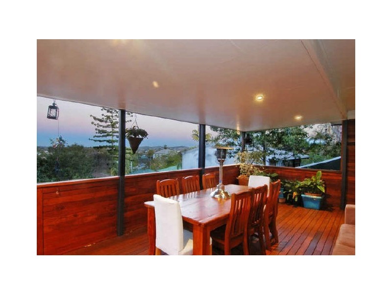 15 Bede Street, Balmoral QLD 4171