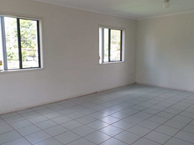 34 Tottenham Street, Woolloongabba QLD 4102