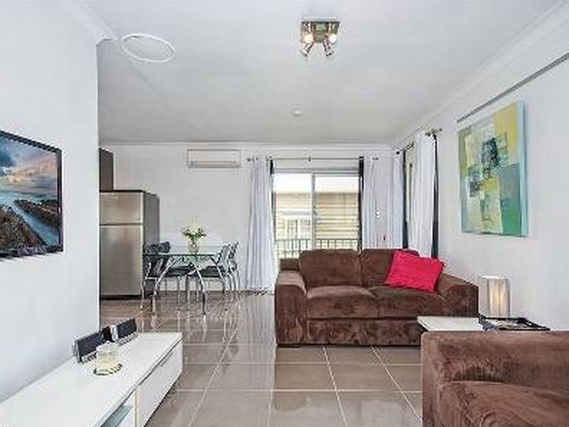 2/38 Belgrave Street, Balmoral QLD 4171