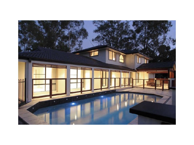 30 Taronne Street, Carindale QLD 4152