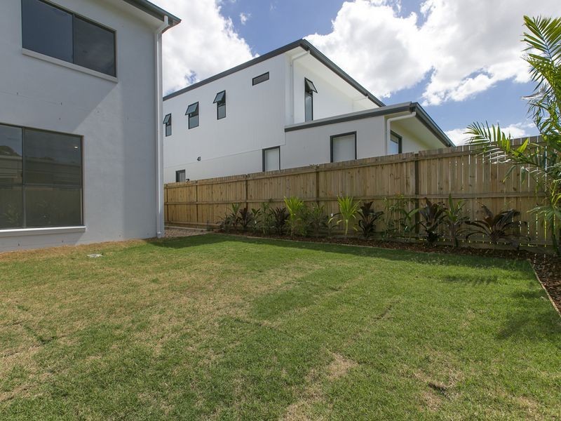 11 Bulimba Parade, Bulimba QLD 4171