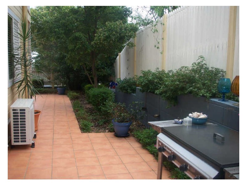 24A Parry Street, Bulimba QLD 4171