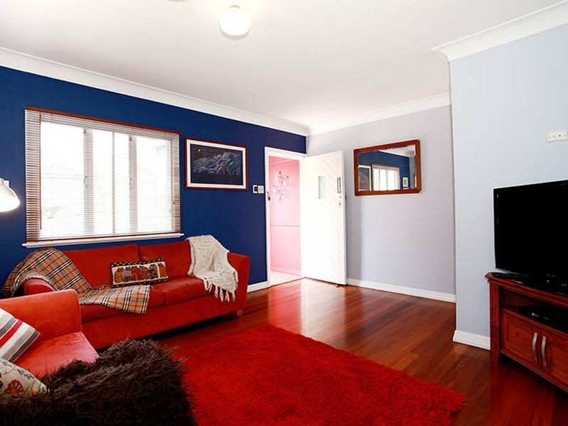 16 Domitia Avenue, Seven Hills QLD 4170