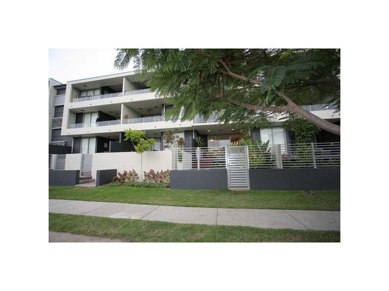 4/18 Riverbend Place, Bulimba QLD 4171