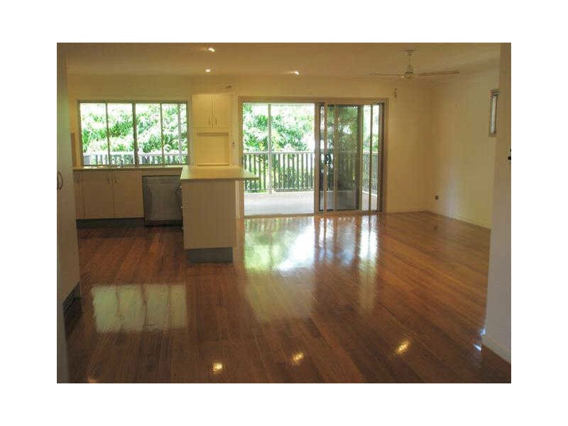 111 Belgrave Street, Morningside QLD 4170