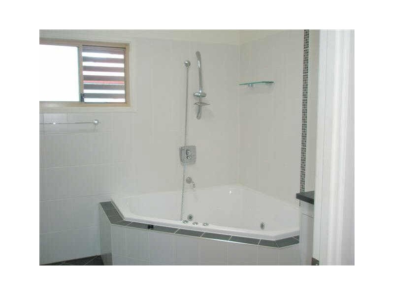 111 Belgrave Street, Morningside QLD 4170