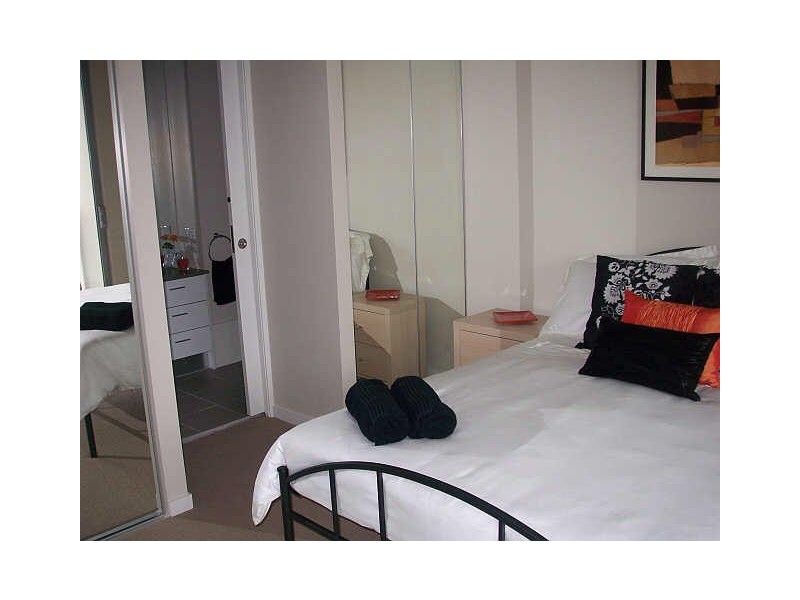 70 Love Street, Bulimba QLD 4171