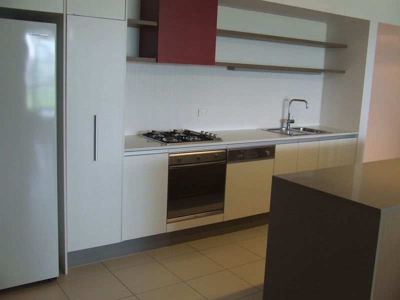 131/16 Waterline Crescent, Bulimba QLD 4171