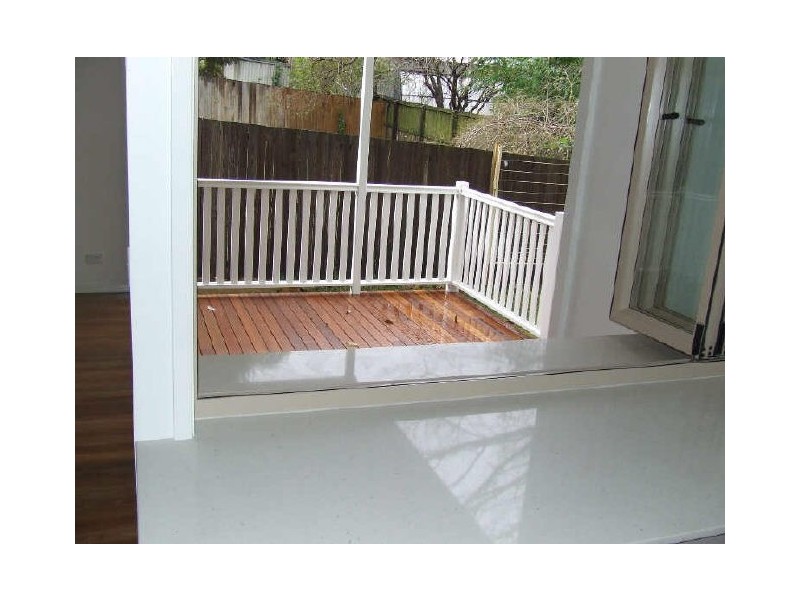 2/284 Wynnum Road, Norman Park QLD 4170