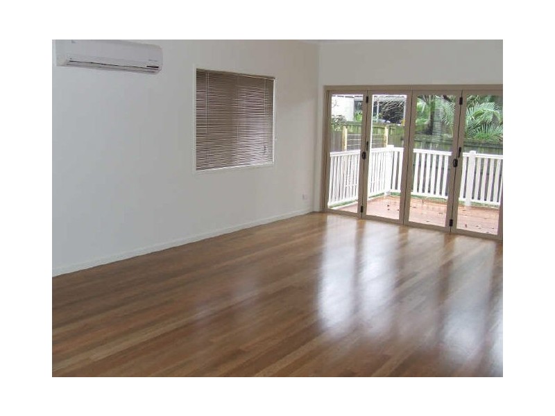 2/284 Wynnum Road, Norman Park QLD 4170