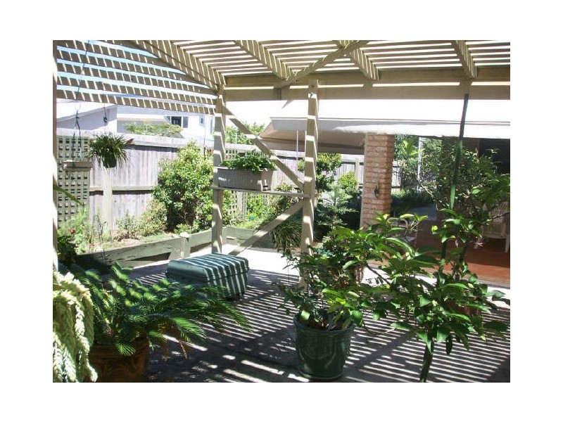 18 Woodland Crescent, Murarrie QLD 4172