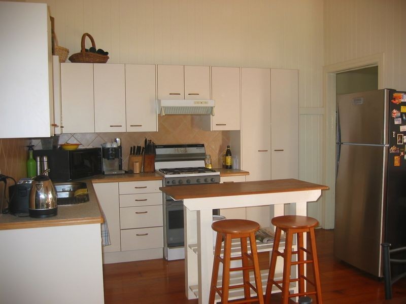 21 Ernest Street, Morningside QLD 4170