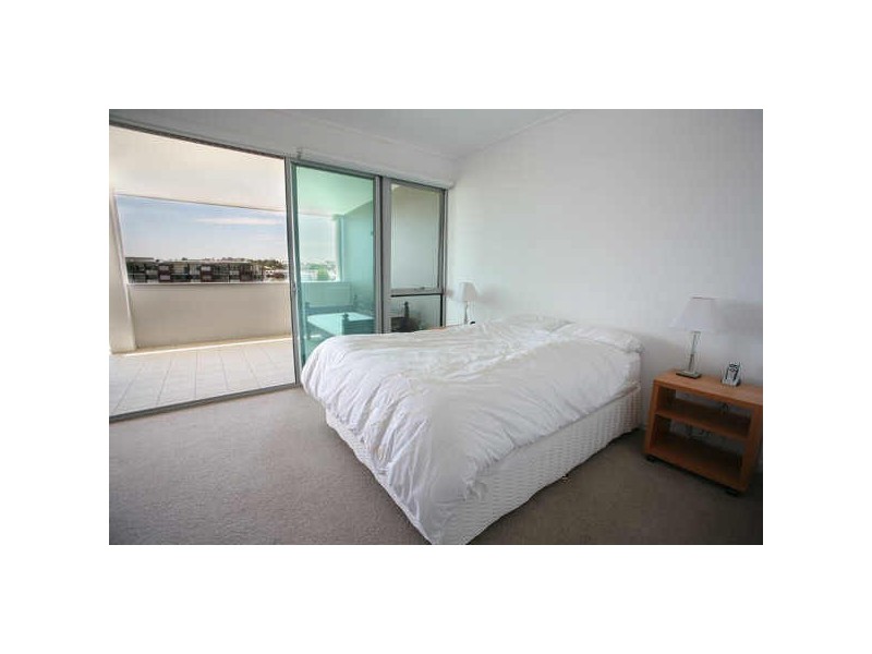 234/16 Waterline Crescent, Bulimba QLD 4171