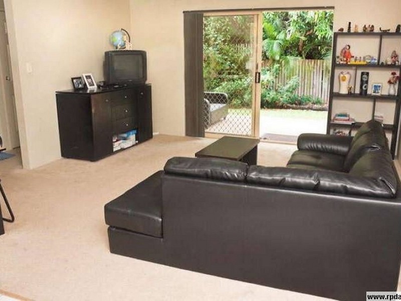 1/94 Cavendish Road, Coorparoo QLD 4151