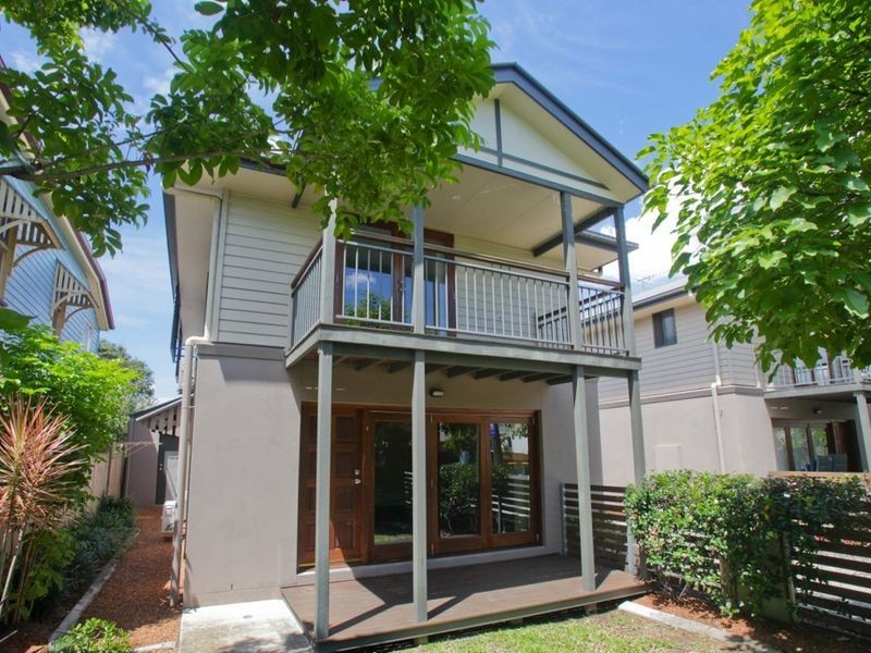 1/301 Hawthorne Road, Hawthorne QLD 4171