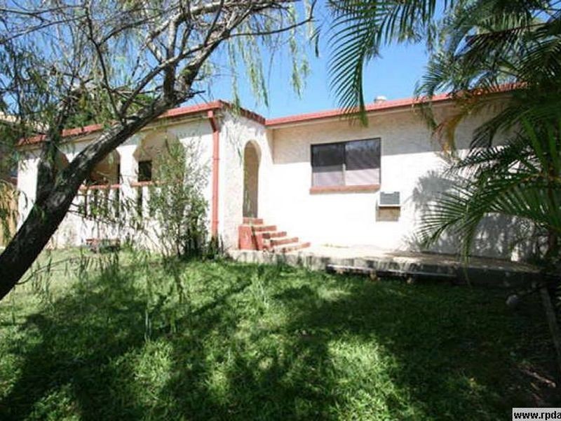 11 Wallara Street, Balmoral QLD 4171