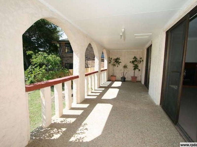 11 Wallara Street, Balmoral QLD 4171