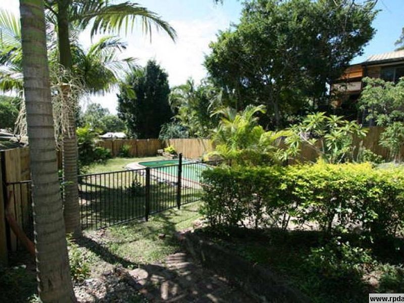 11 Wallara Street, Balmoral QLD 4171