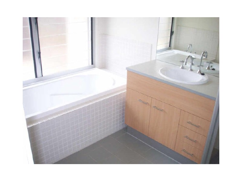 27 Yarra Road, Wakerley QLD 4154