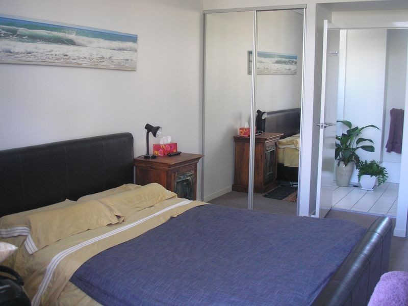 9/200 Riding Road, Hawthorne QLD 4171