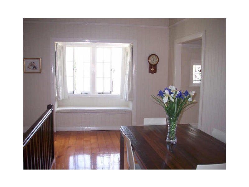 35 Virginia Avenue, Hawthorne QLD 4171