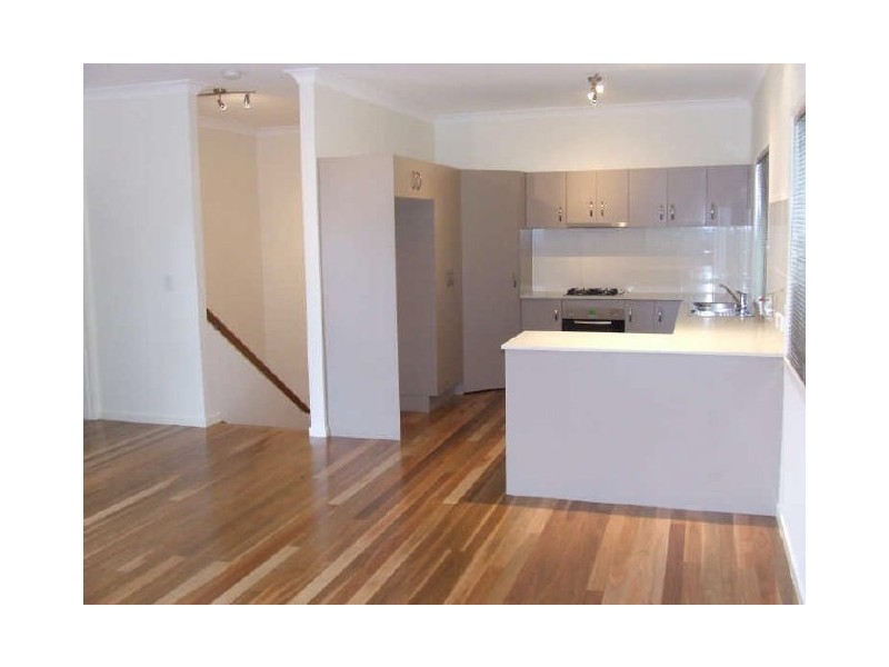 3/284 Wynnum Road, Norman Park QLD 4170