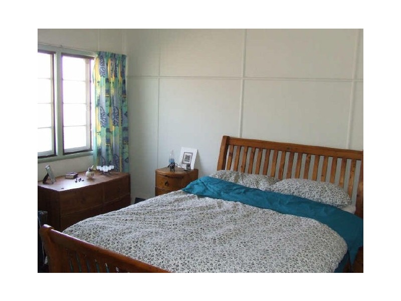 76 Gatling Road, Cannon Hill QLD 4170