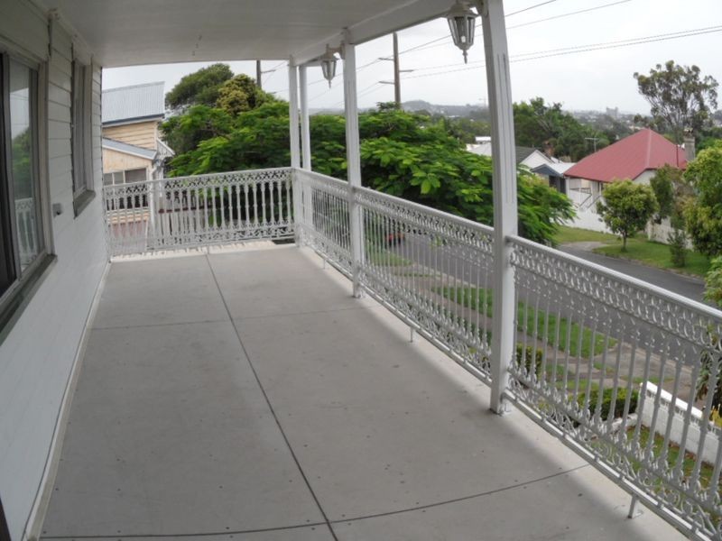 153 Brisbane Street, Bulimba QLD 4171