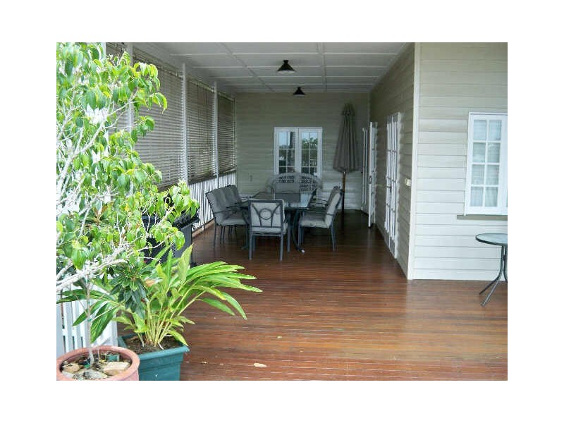 75 Agnew Street, Norman Park QLD 4170