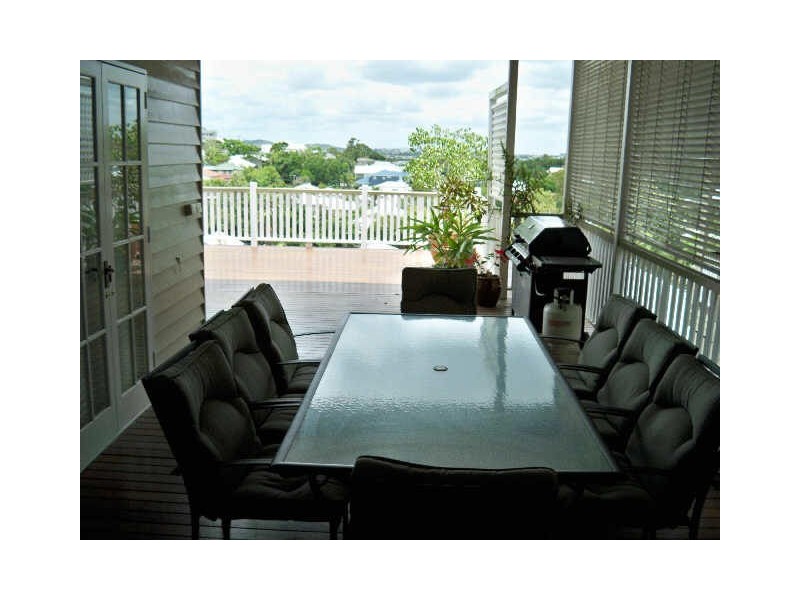 75 Agnew Street, Norman Park QLD 4170