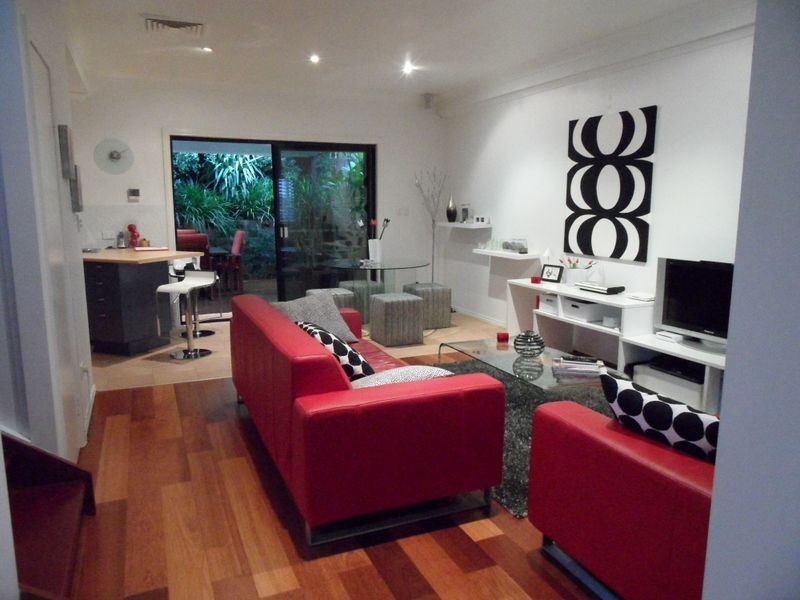 2/65 Wickham Street, Morningside QLD 4170