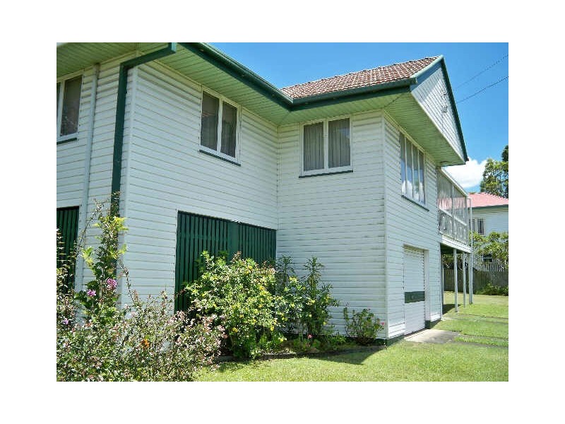 12 Derby Street, Balmoral QLD 4171