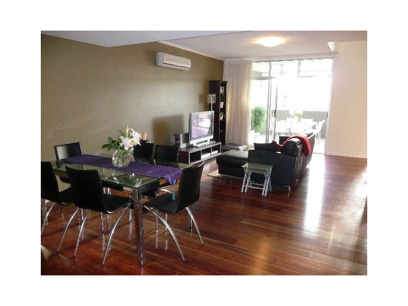 8/43 Love Street, Bulimba QLD 4171