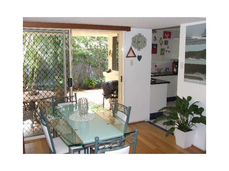 6/36 Andrew Street, Balmoral QLD 4171