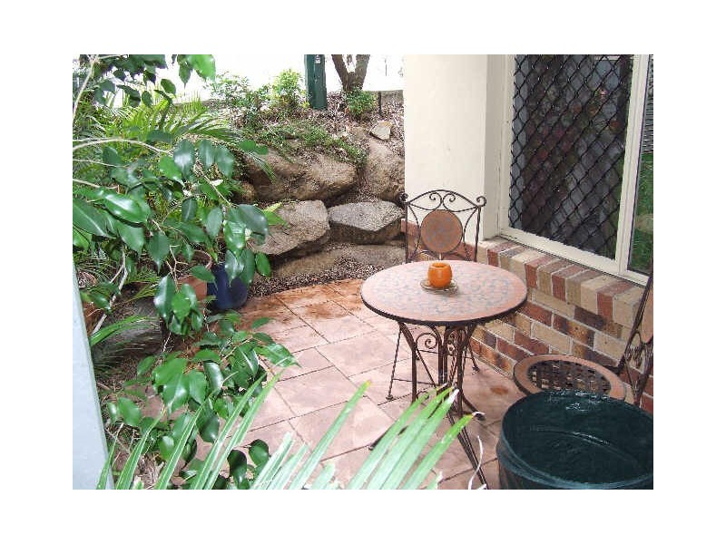 6/36 Andrew Street, Balmoral QLD 4171