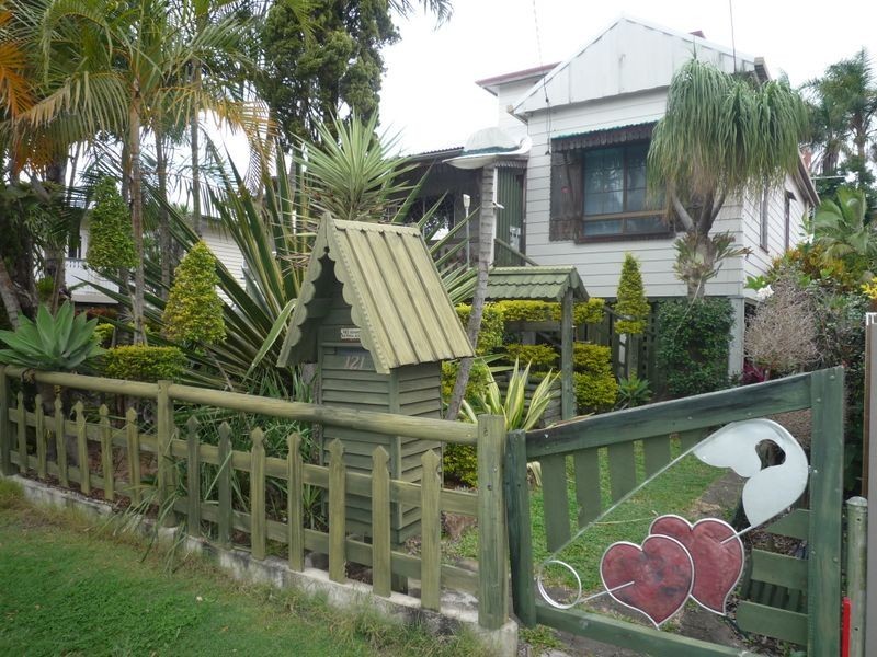 121 Belgrave Street, Morningside QLD 4170