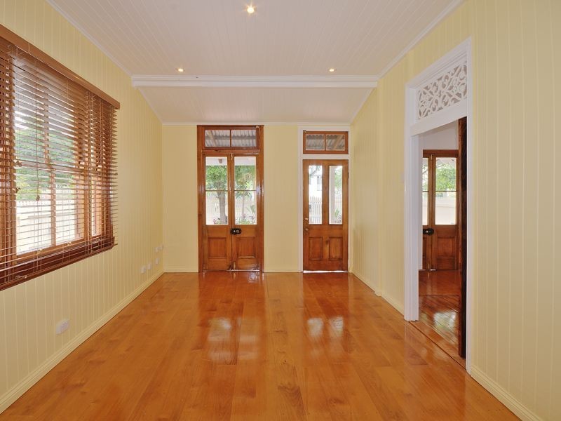 77 Gray Road, West End QLD 4101