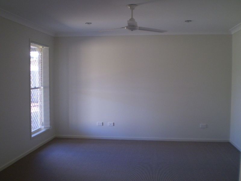 6 Ashmore Close, Marsden QLD 4132