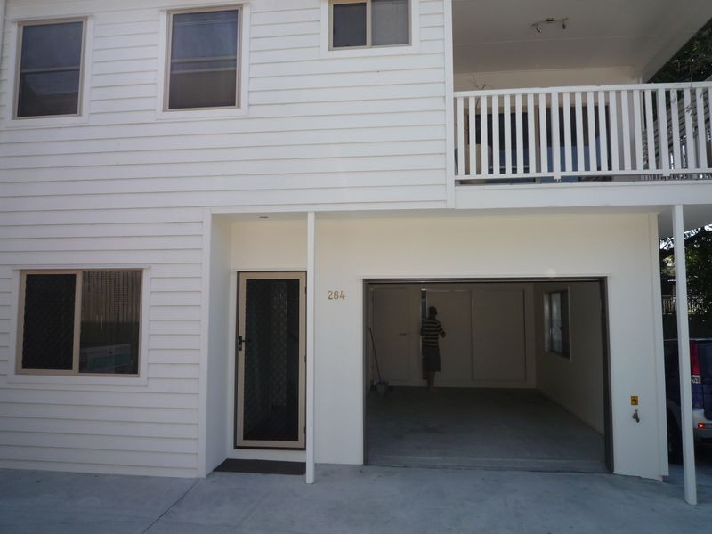 1/284 Wynnum Road, Norman Park QLD 4170