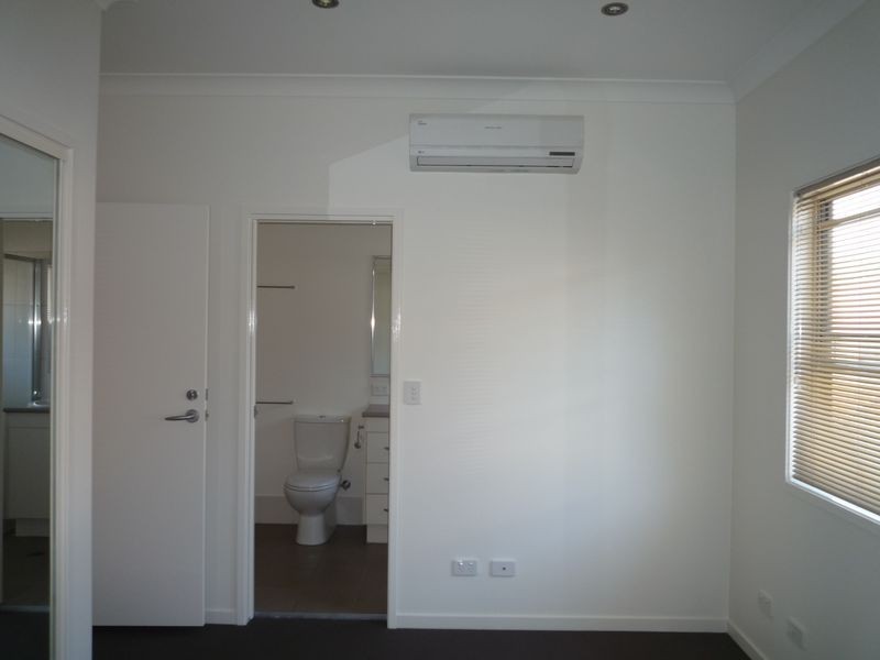 1/284 Wynnum Road, Norman Park QLD 4170
